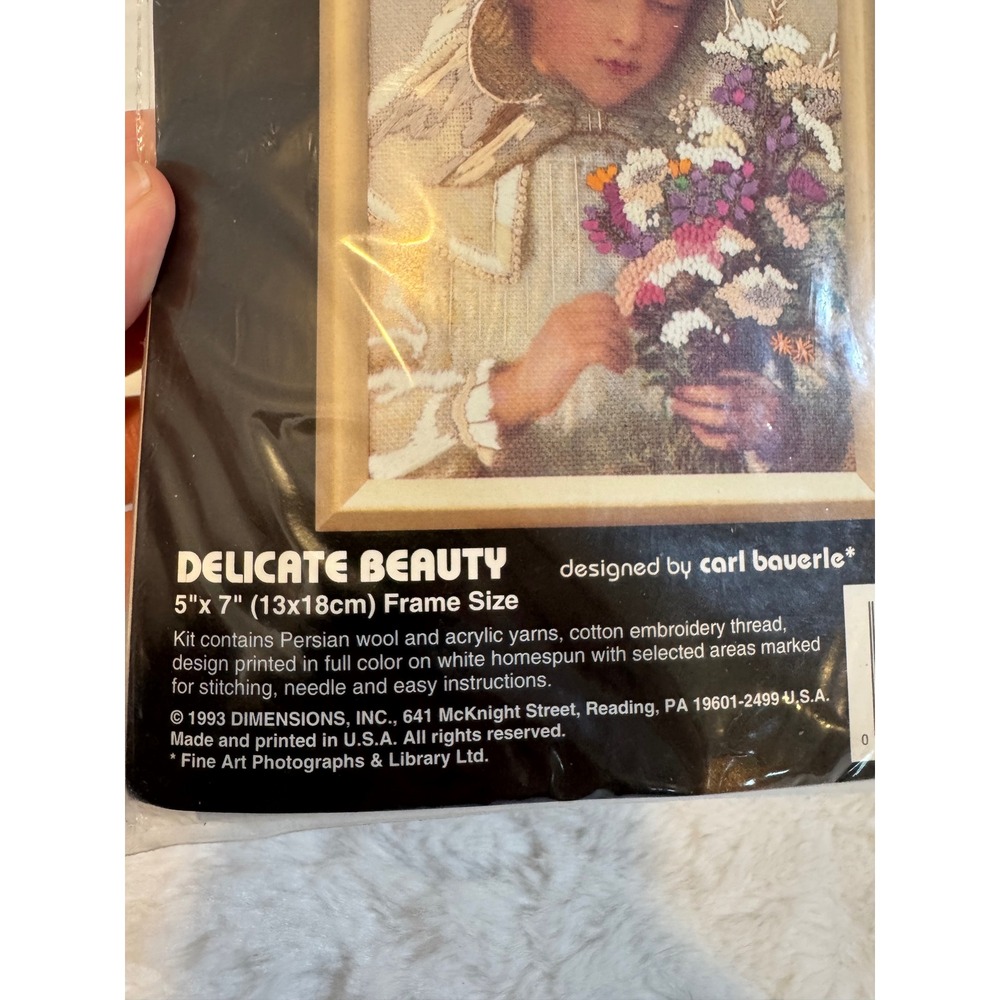 Vintage 1993 Dimensions Delicate Beauty Crewel Kit Carl Bauerle 5x7 Floral Girl - Picture 2 of 4
